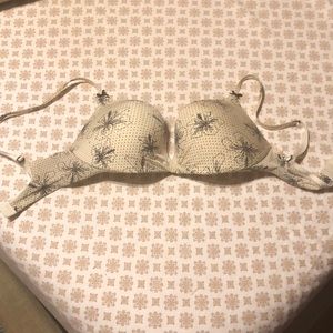 Victoria’s Secret plunge push up bra